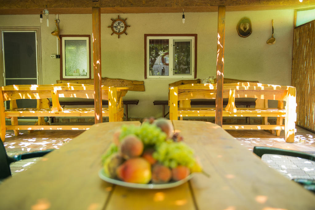 Casa Boby Hotel Murighiol Bagian luar foto